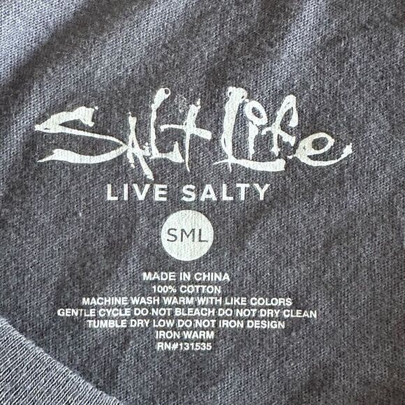 Salt Life Aloha Cropped SS T-Shirt Womens S Grey Beach Island Offshore - Picture 3 of 6